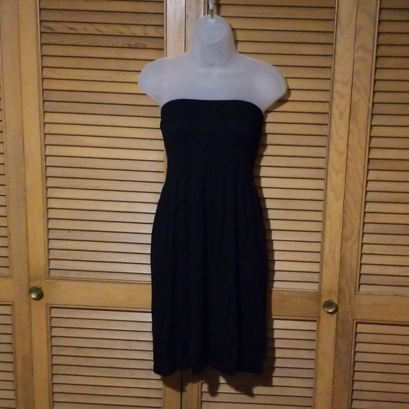 $5 BLACK STRAPLESS HIGH WAISTED MIDI DRESS - Picture 4 of 5